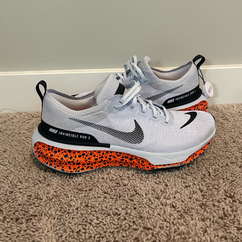 Nike Invincible Run 3 - White and Orange